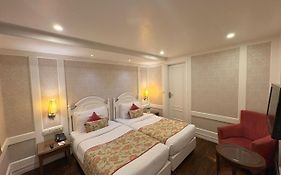 Hotel Bright